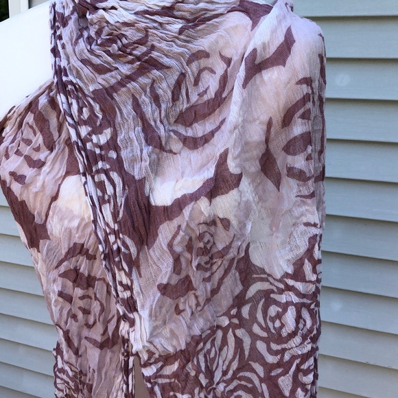 Mauve and white fringe end scarf - Picture 2 of 3